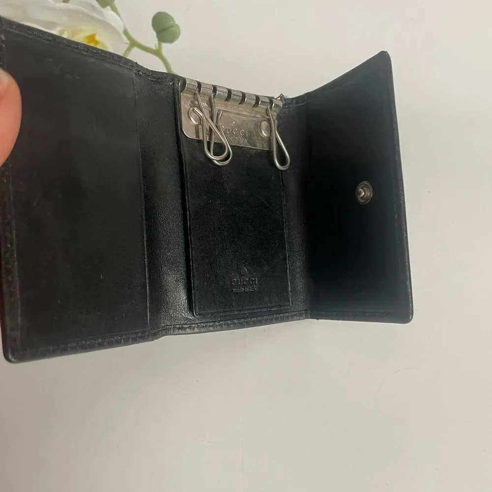 Gucci this key